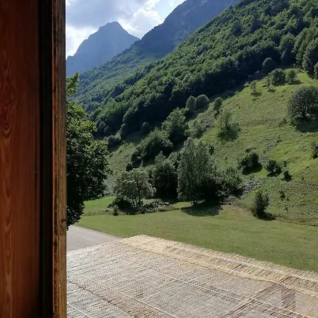 Le Chamois * Les Sciauds